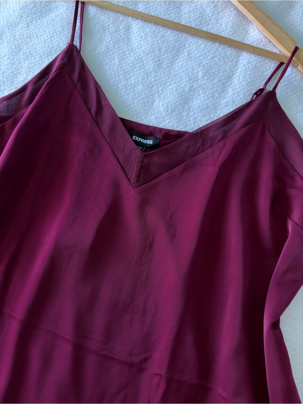 Express Women's Wine V-Neck Spaghetti Strap Tank